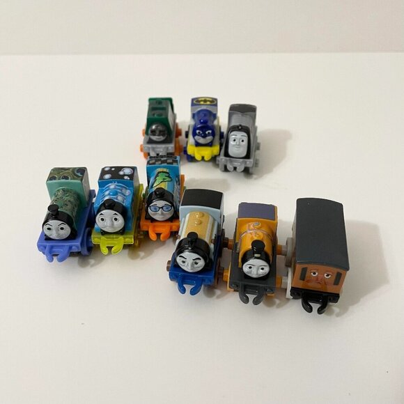 Lot of 9 Fisher Price Thomas and Friends Minis Train Engines - Picture 1 of 16